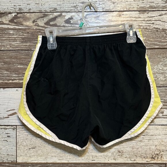 Nike Black Dri-Fit Women's Athletic Workout Gym Shorts - Picture 2 of 7